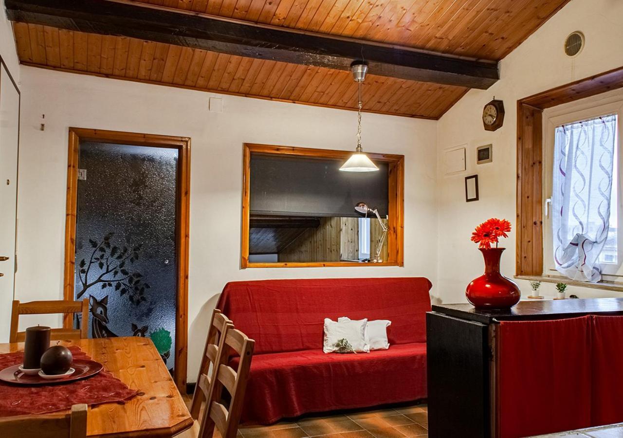Appartement Il Rifugio A 3 Minuti Dai Traghetti à Livourne Extérieur photo
